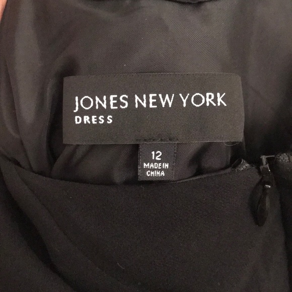 Dress - Picture 5 of 7